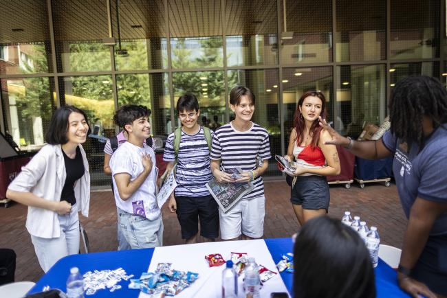 Group of students at move-in