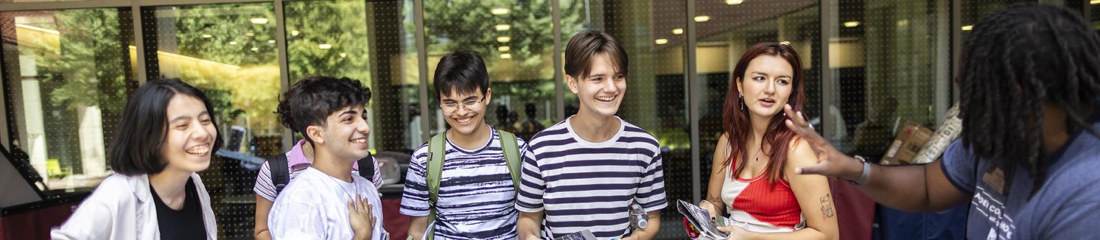 Group of students at move-in